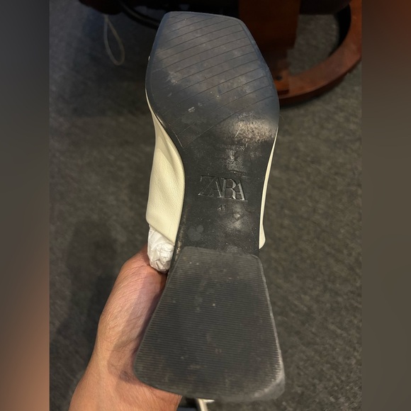 ZARA Minimalist White Block-Heel Mules – Size 41 - Picture 5 of 7